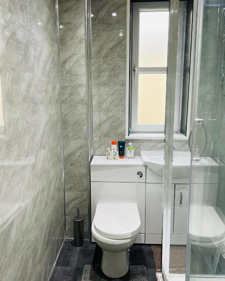 Simple 2Bed Flat In Edinburgh. Apartment ภายนอก รูปภาพ