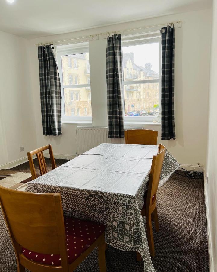 Simple 2Bed Flat In Edinburgh. Apartment ภายนอก รูปภาพ